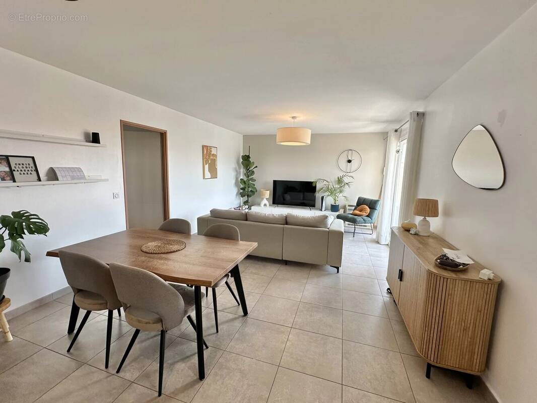 Appartement à THEZA