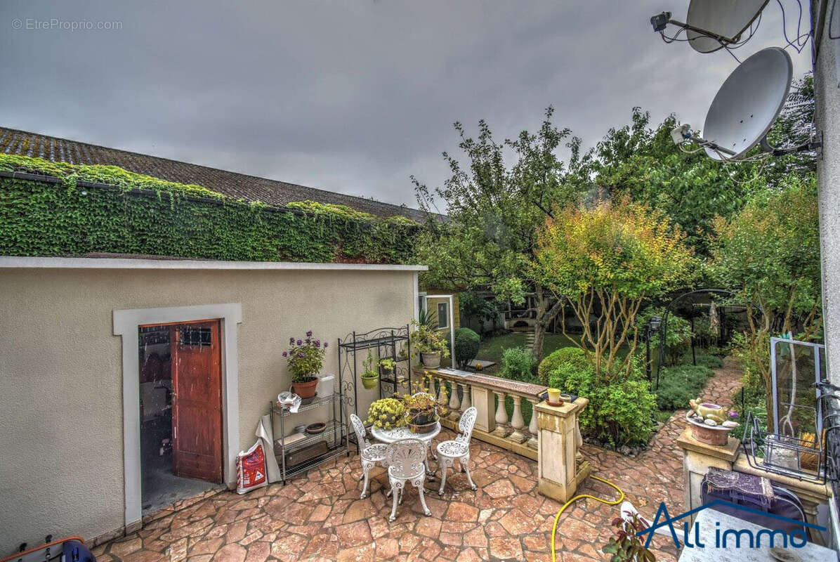 Appartement à SAINT-MAUR-DES-FOSSES