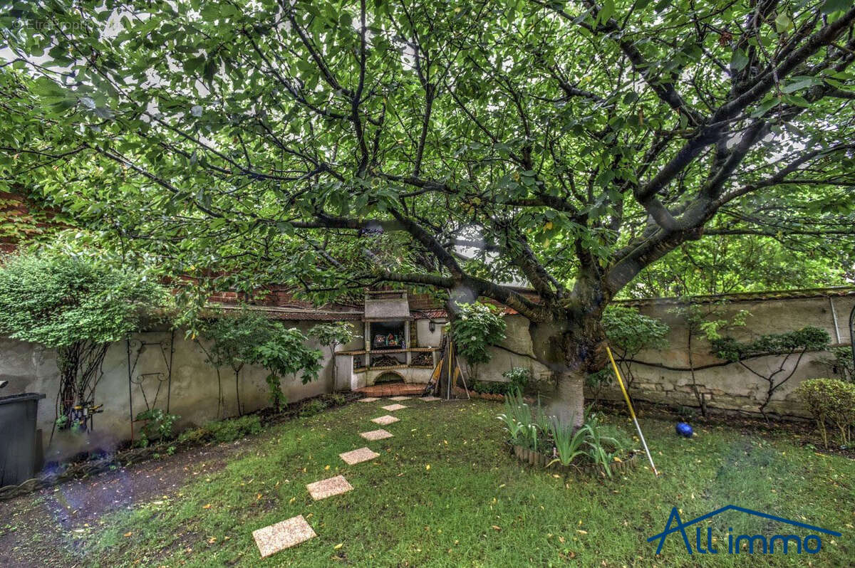 Appartement à SAINT-MAUR-DES-FOSSES
