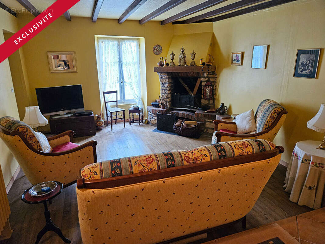 Maison à LIMALONGES