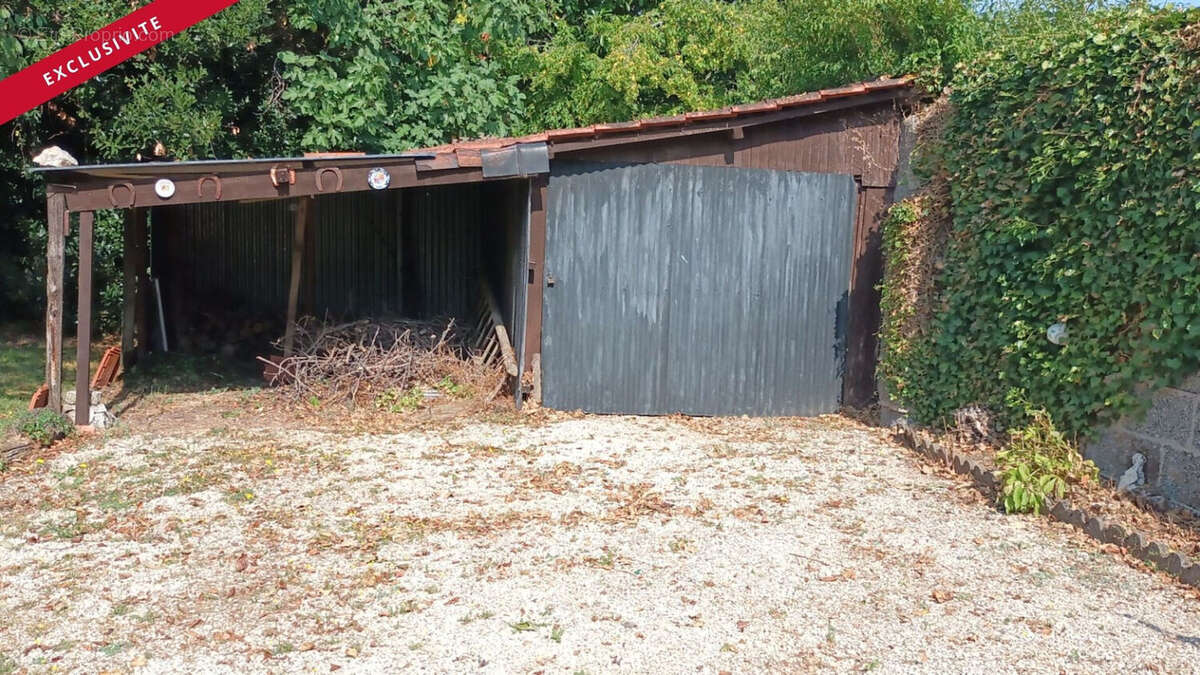 Maison à LIMALONGES