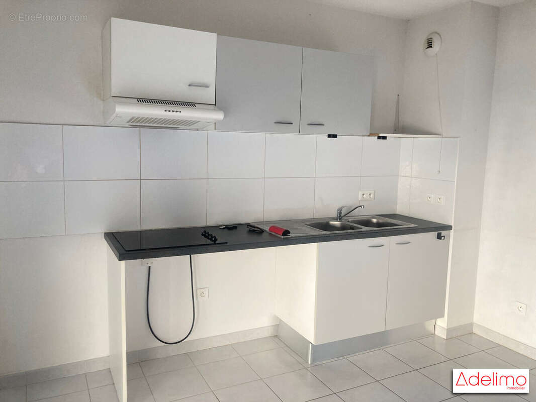 Appartement à GARONS