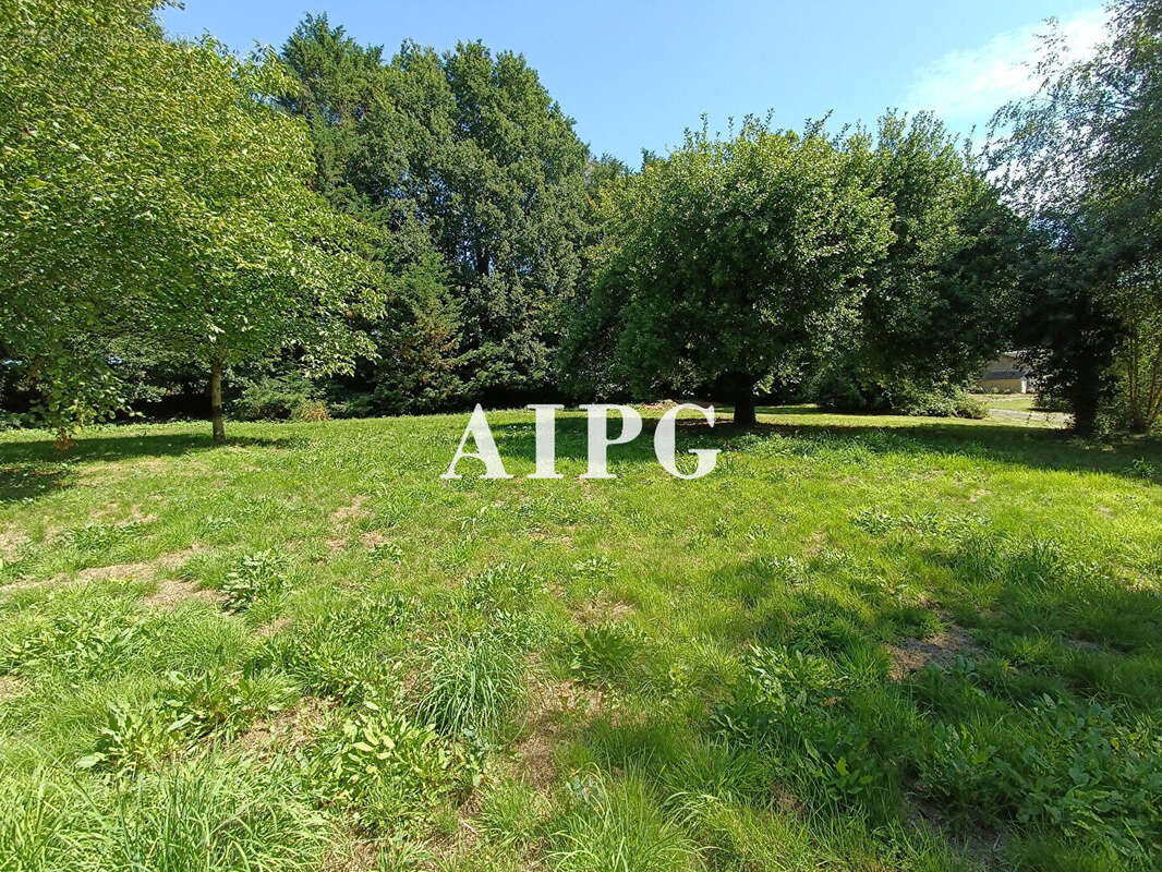 Maison à SAINTE-TREPHINE