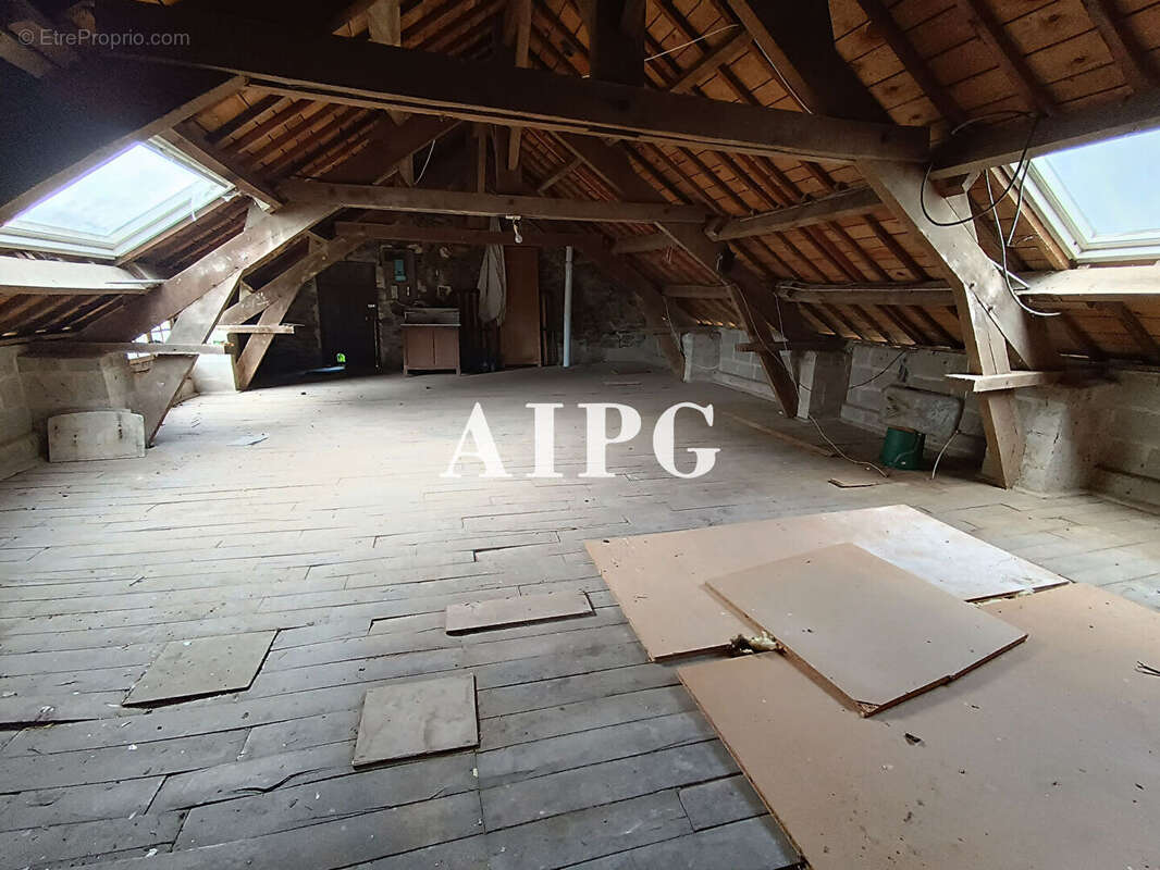 Maison à SAINTE-TREPHINE