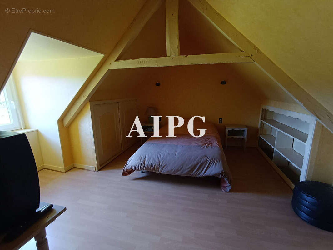 Maison à SAINTE-TREPHINE