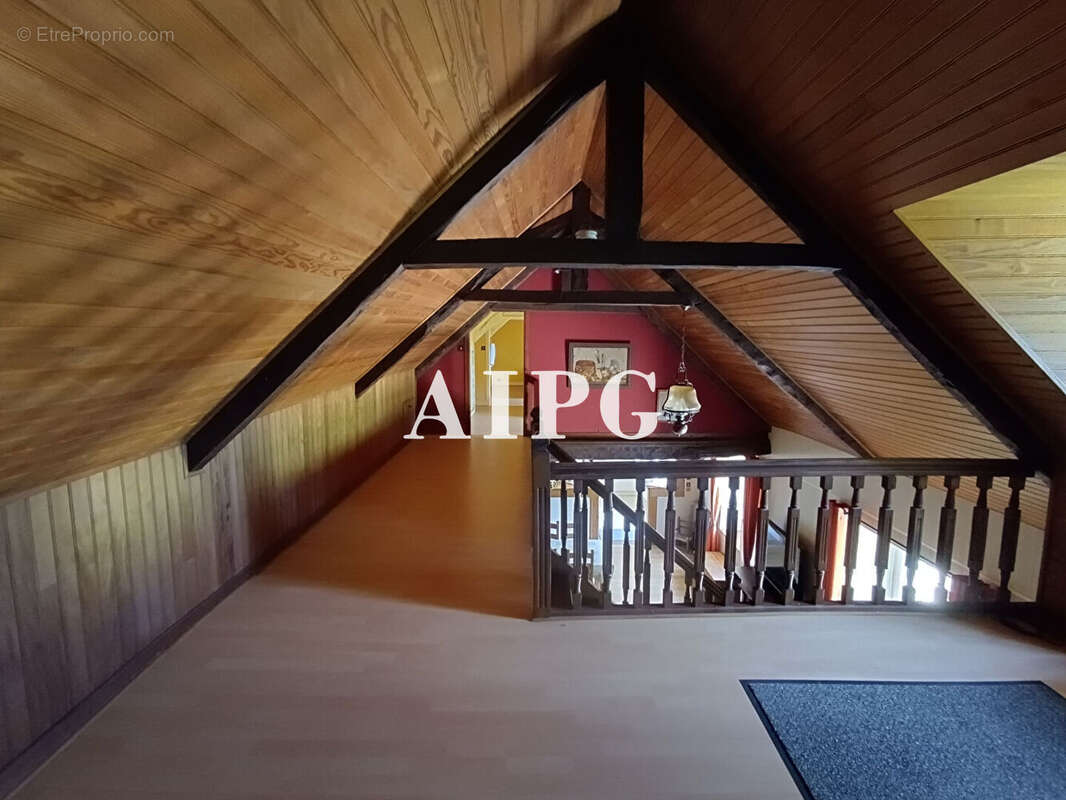 Maison à SAINTE-TREPHINE