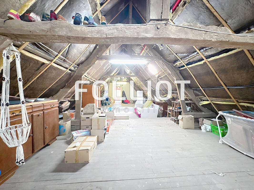 Maison à SAINT-GEORGES-DE-REINTEMBAULT