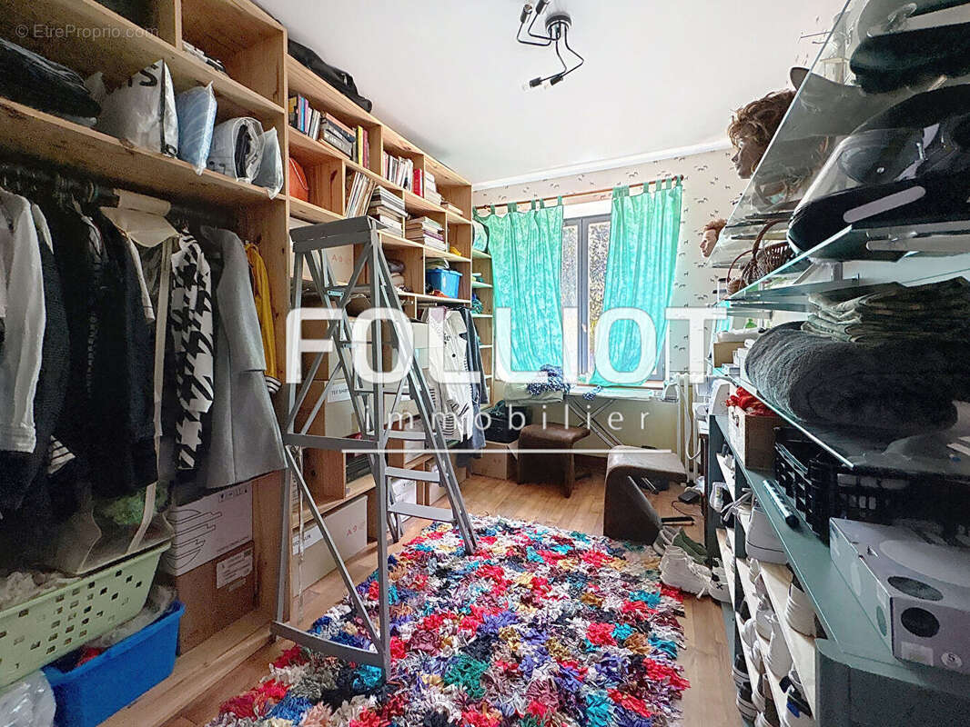 Maison à SAINT-GEORGES-DE-REINTEMBAULT