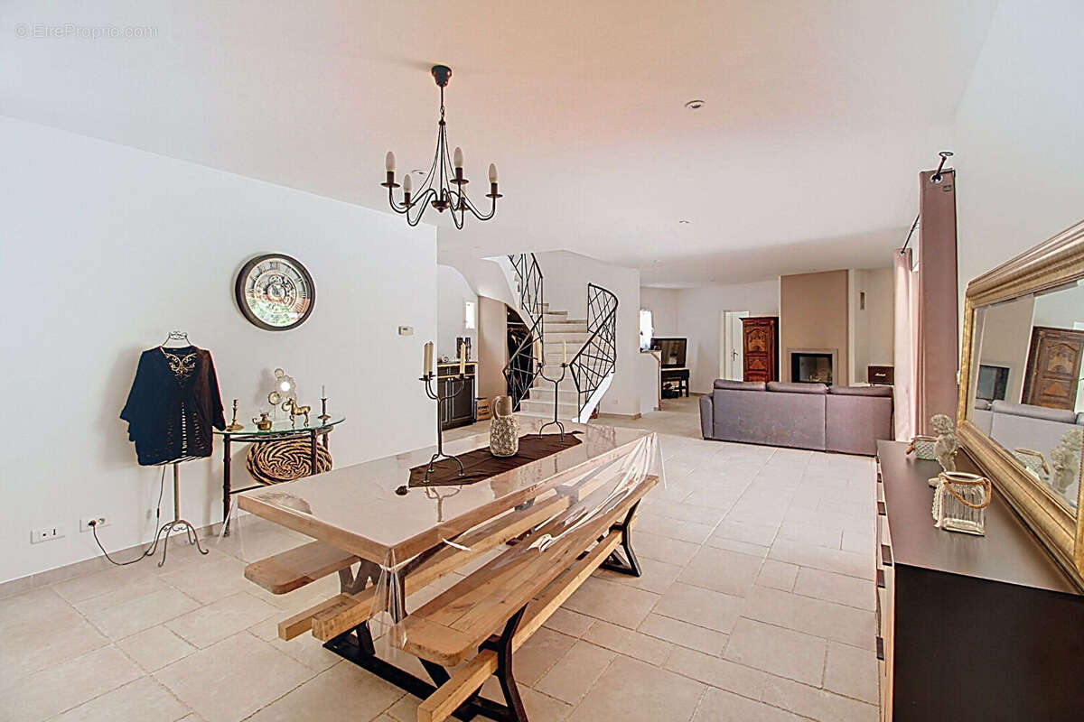 Maison à DRAGUIGNAN