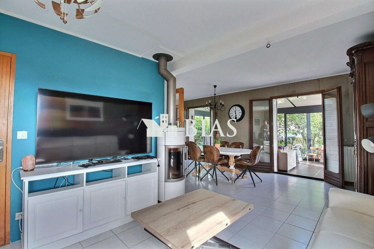 Maison à SAINTE-MARGUERITE-SUR-DUCLAIR