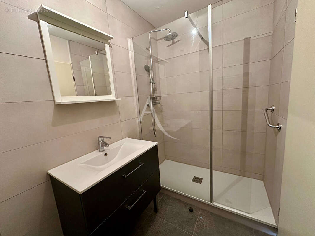 Appartement à SAINT-JEAN-DE-BRAYE