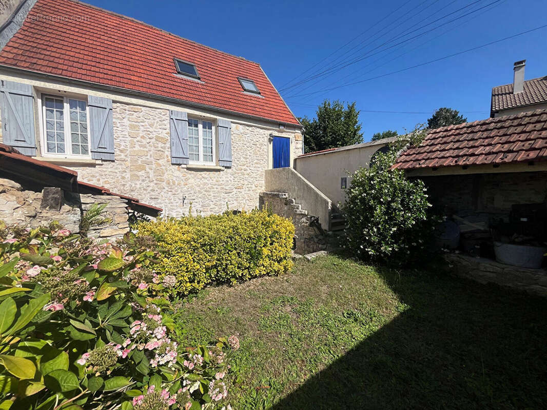 Maison à FONTENAY-SAINT-PERE