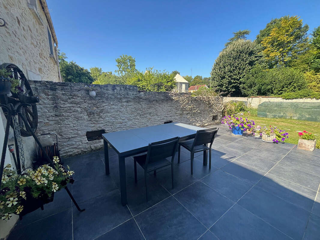 Maison à FONTENAY-SAINT-PERE