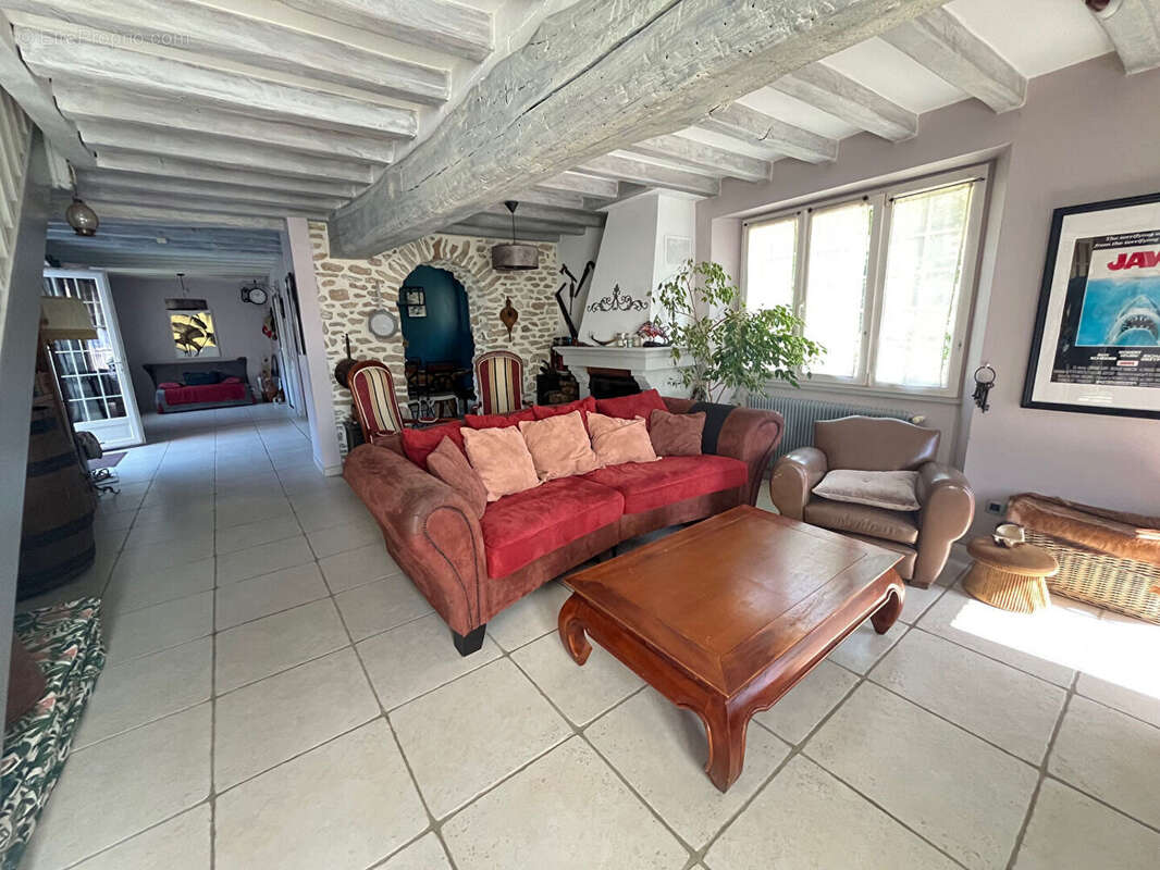 Maison à FONTENAY-SAINT-PERE