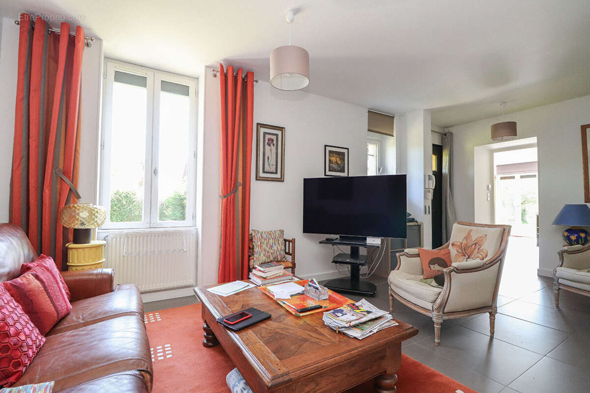 Maison à FONTAINE-LES-DIJON