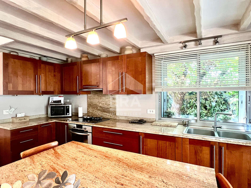 Maison à VAUX-SUR-MER