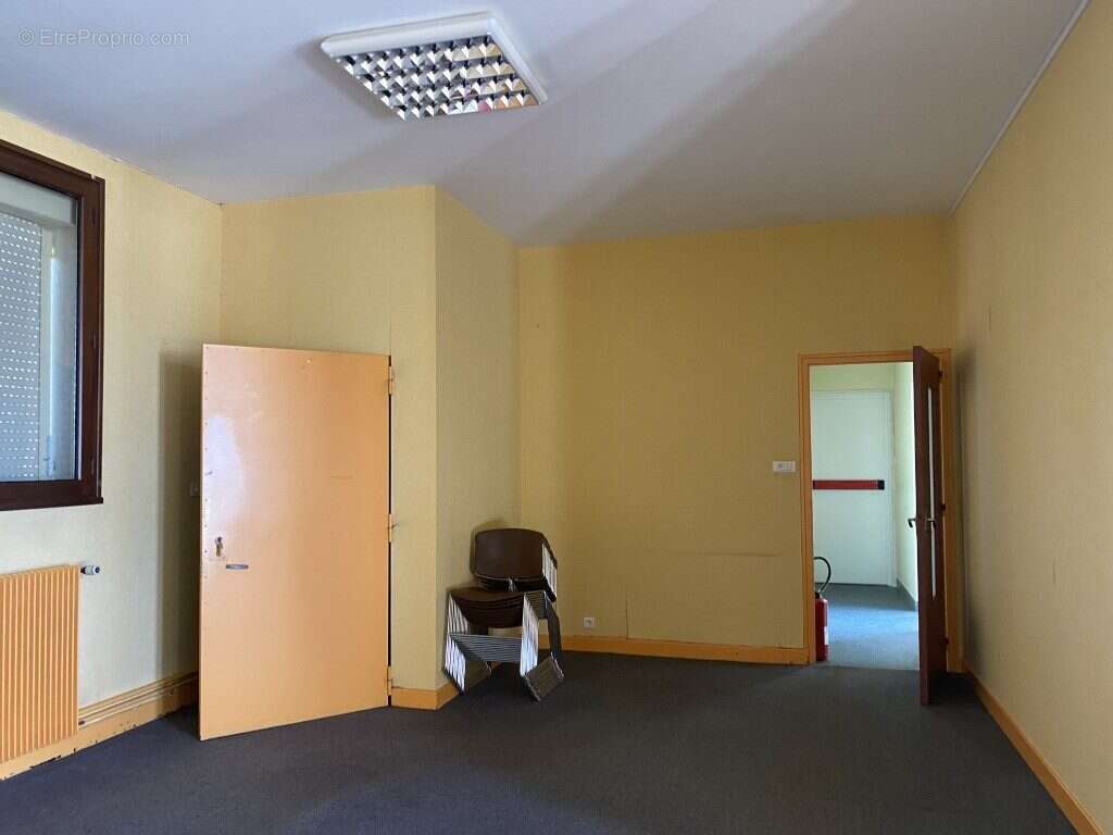 Maison à CHATEAUNEUF-LA-FORET