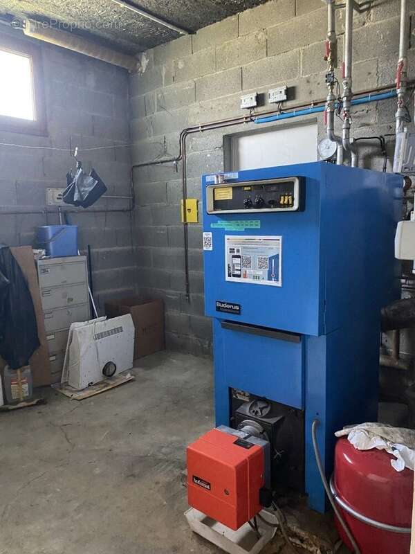 Maison à CHATEAUNEUF-LA-FORET