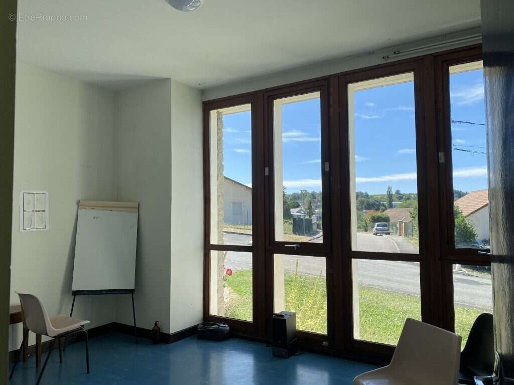 Maison à CHATEAUNEUF-LA-FORET