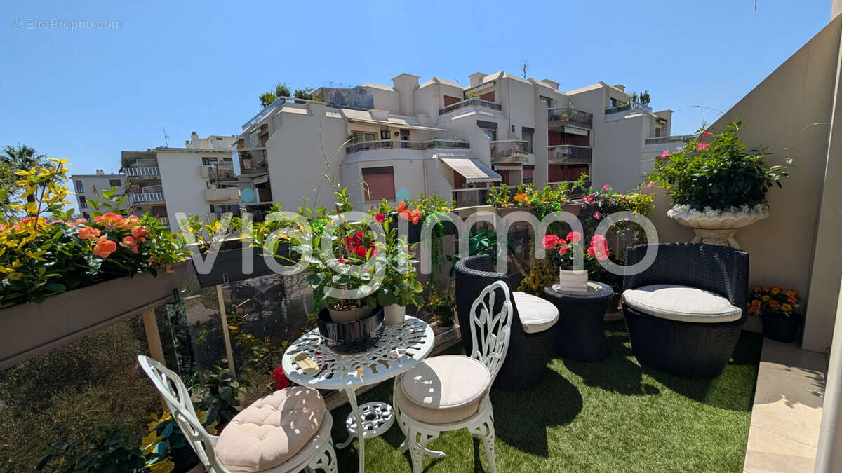 Appartement à LE CANNET