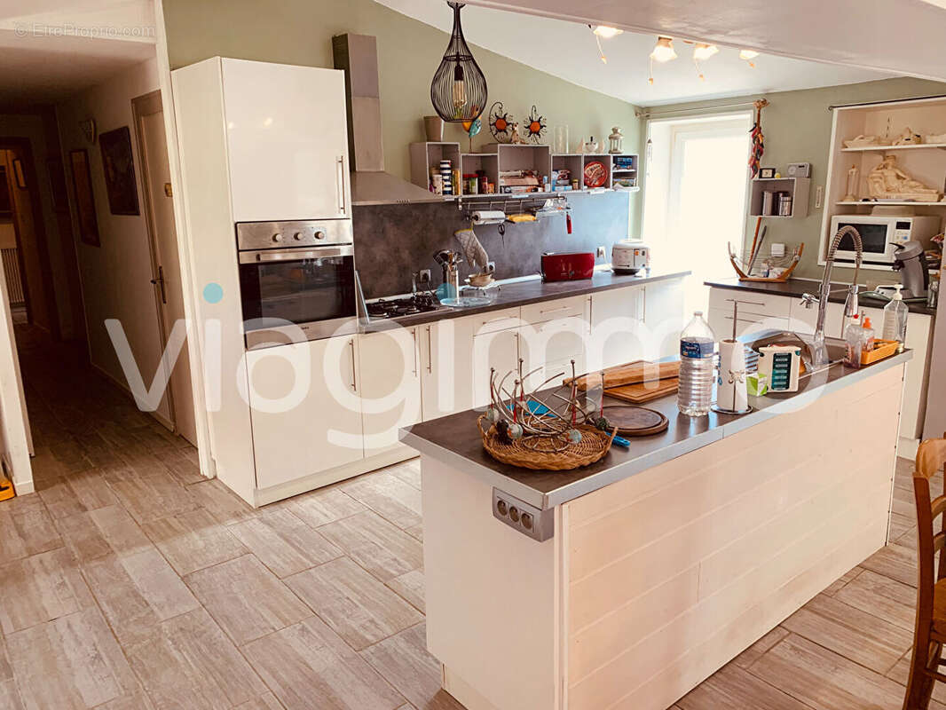 Maison à VOUILLE-LES-MARAIS