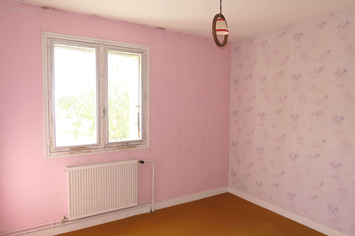 Maison à SAINT-HILAIRE-DU-HARCOUET