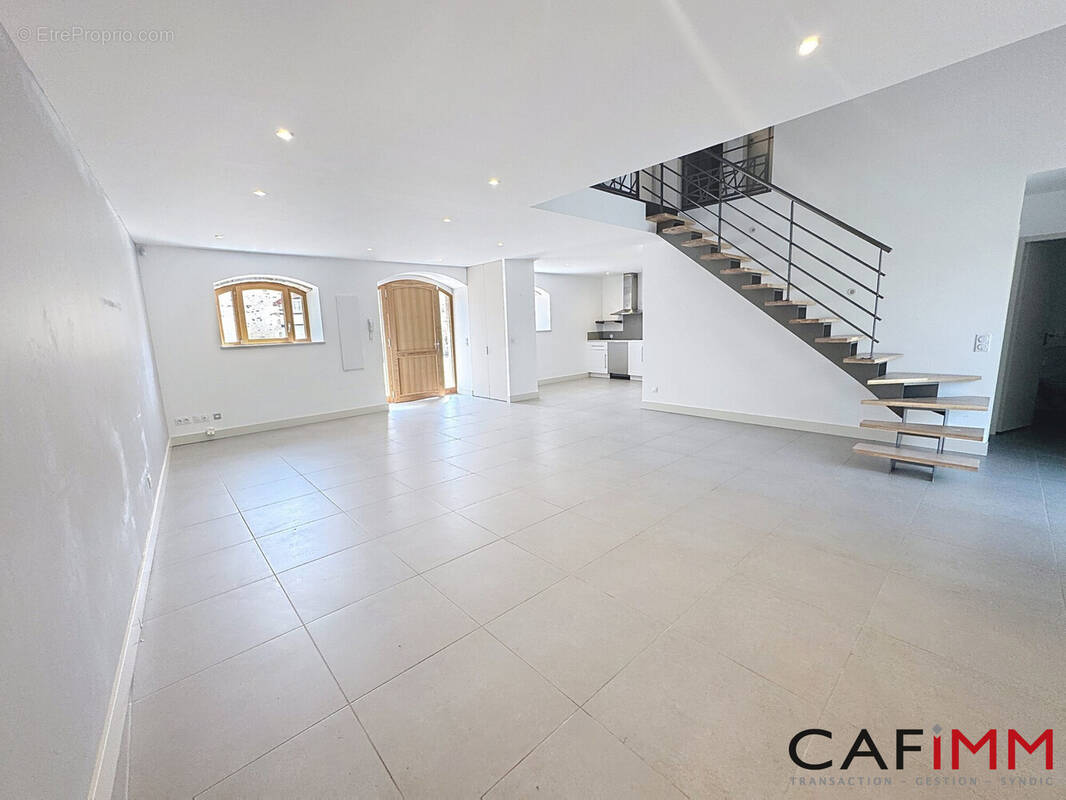 Maison à SAINT-LAURENT-D&#039;AGNY