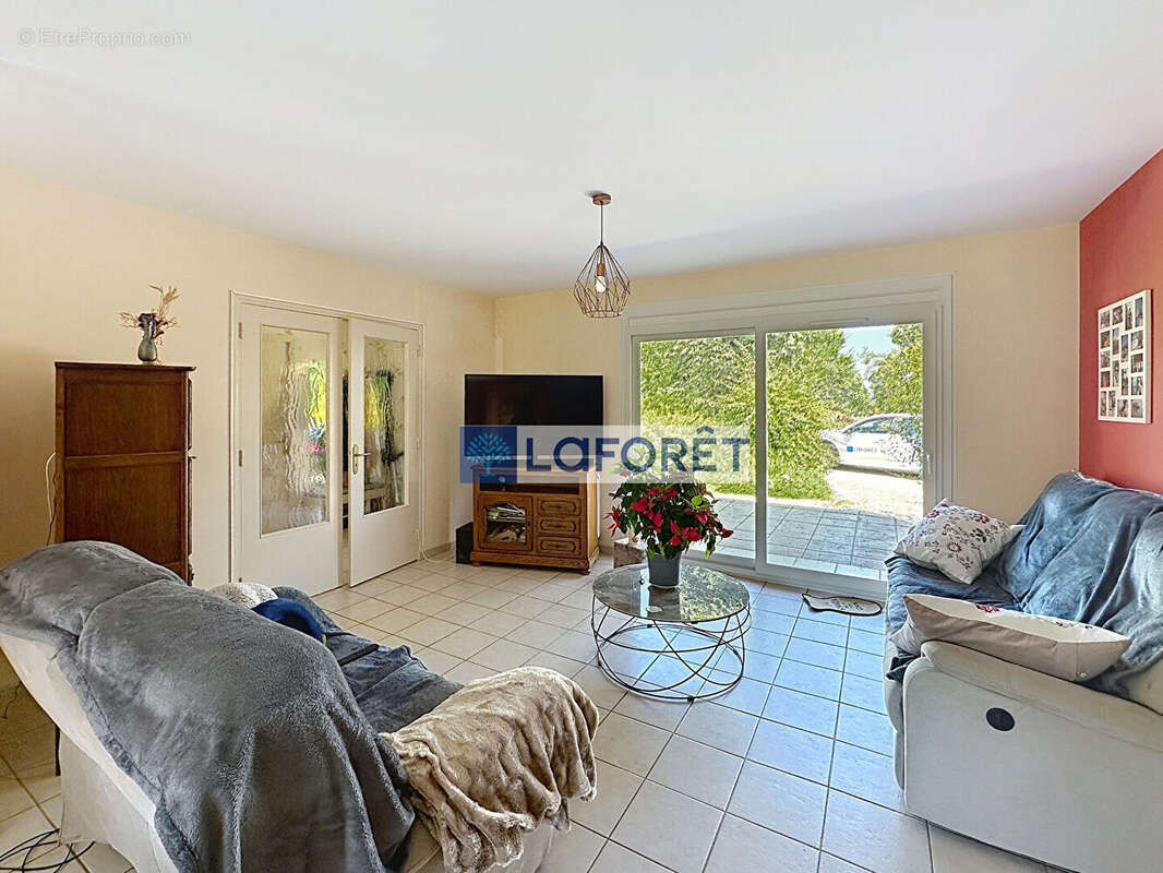 Maison à TIL-CHATEL