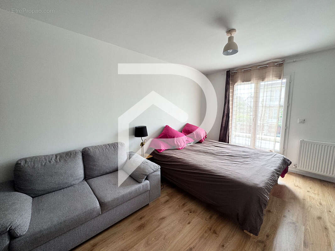 Maison à DEUIL-LA-BARRE