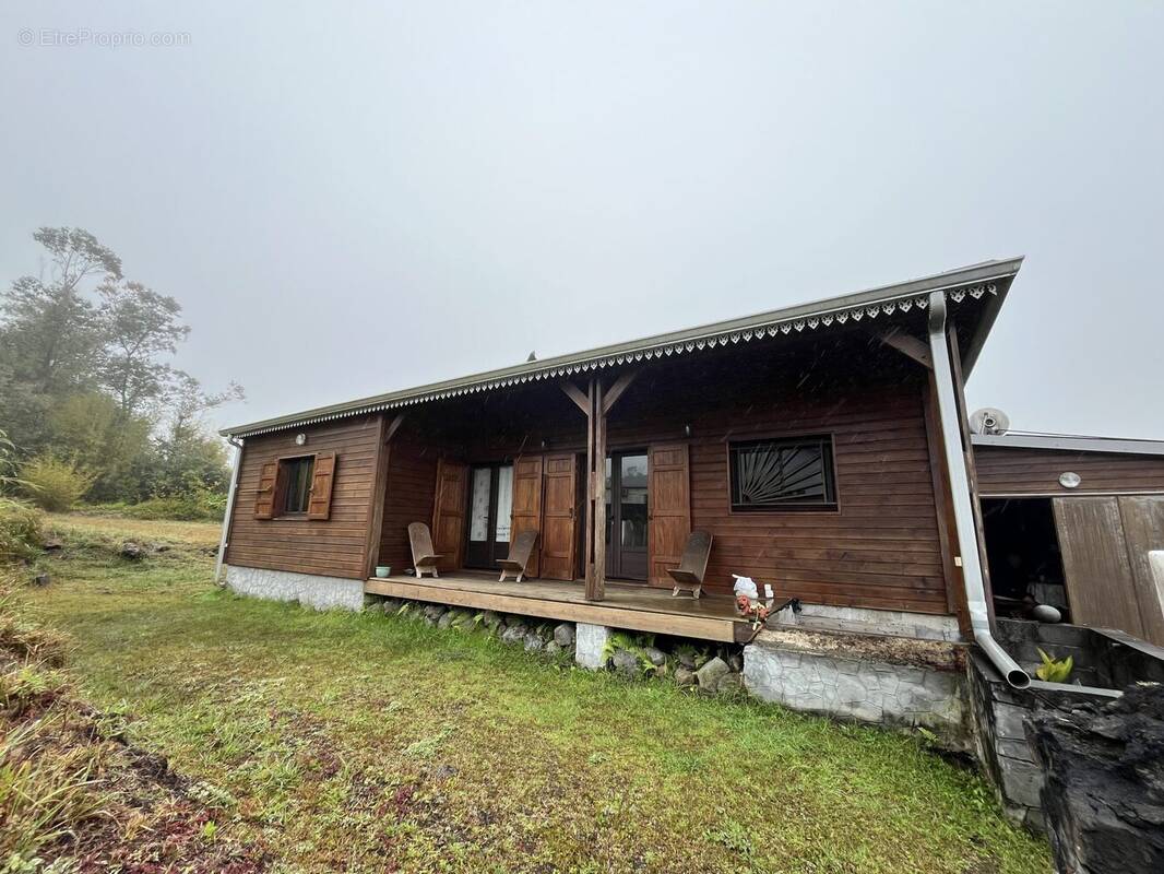 Maison à LA PLAINE-DES-PALMISTES