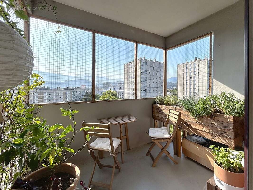 Appartement à ECHIROLLES