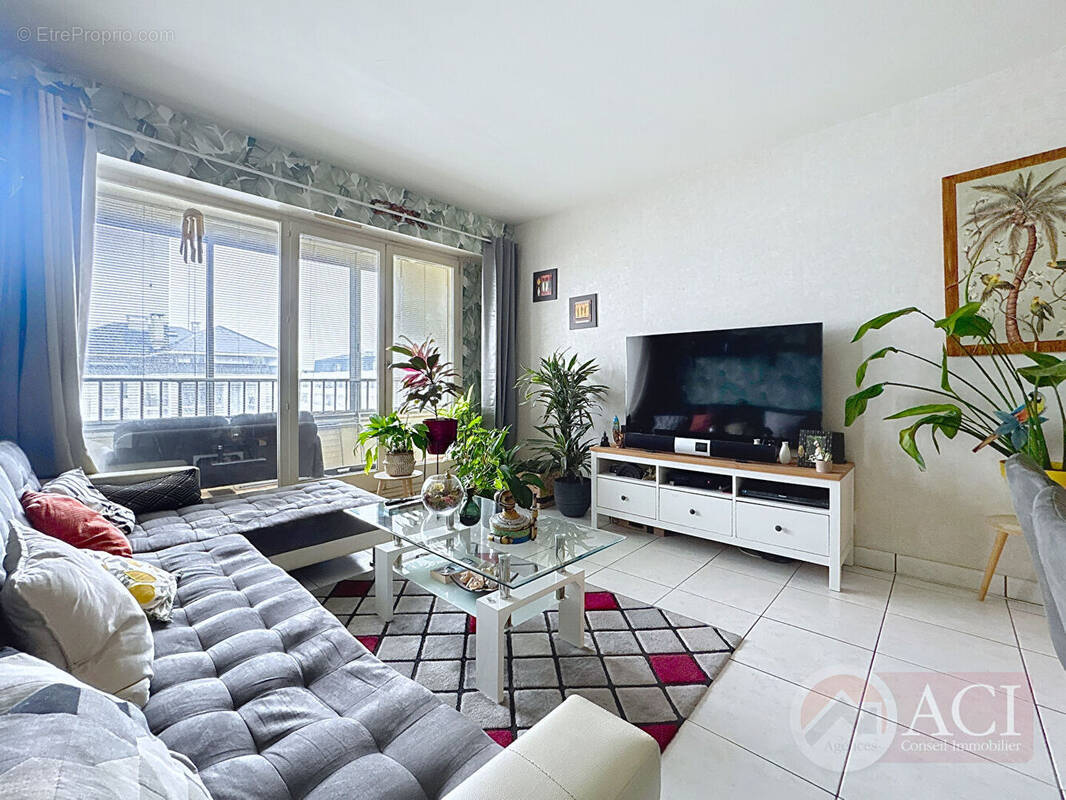 Appartement à SAINT-GRATIEN