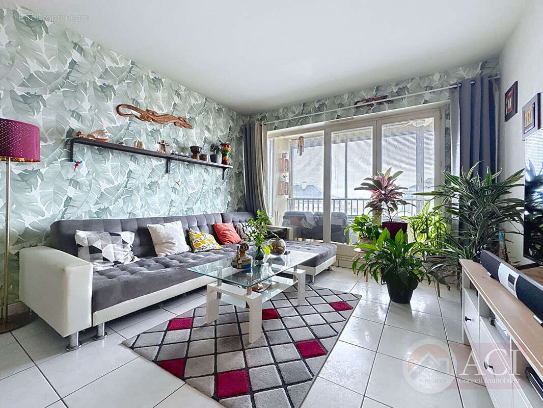 Appartement à SAINT-GRATIEN