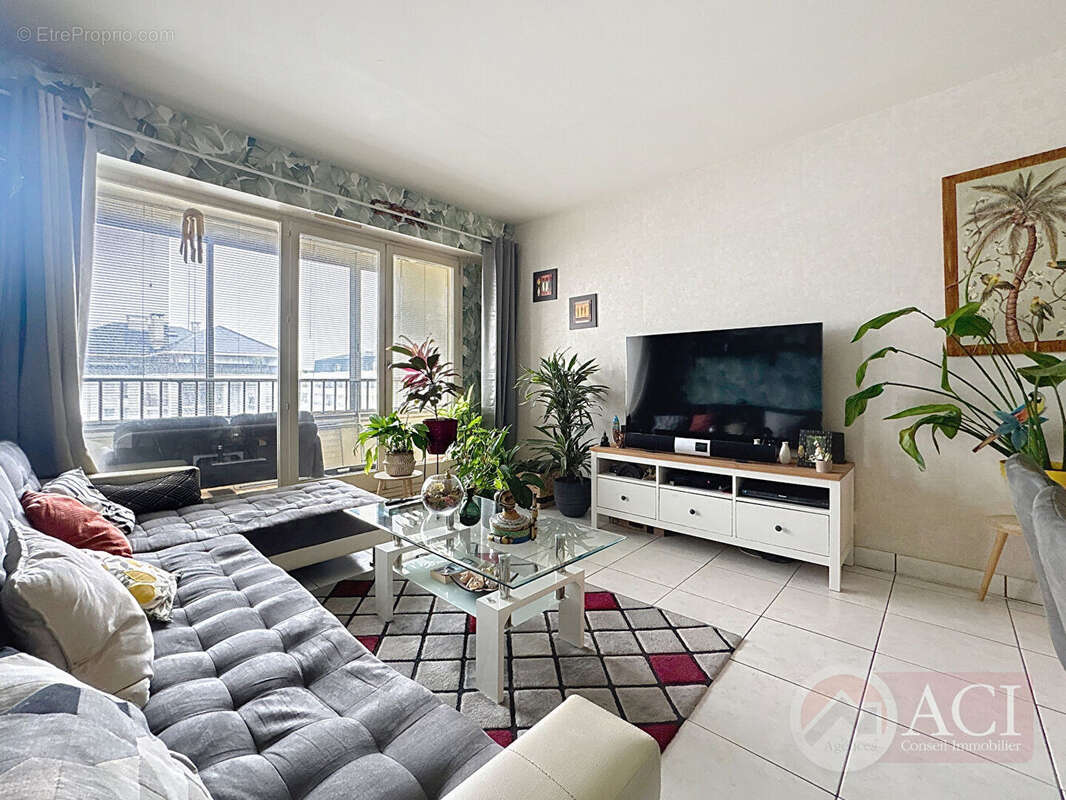 Appartement à SAINT-GRATIEN