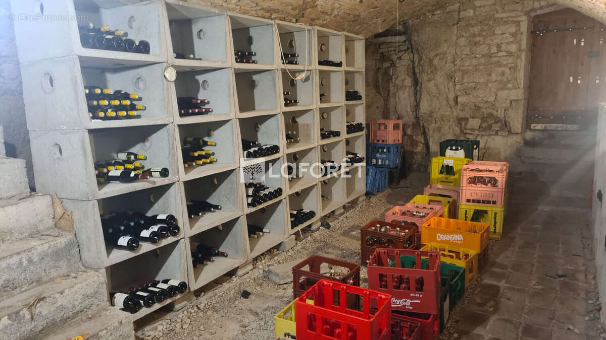 Commerce à LONS-LE-SAUNIER