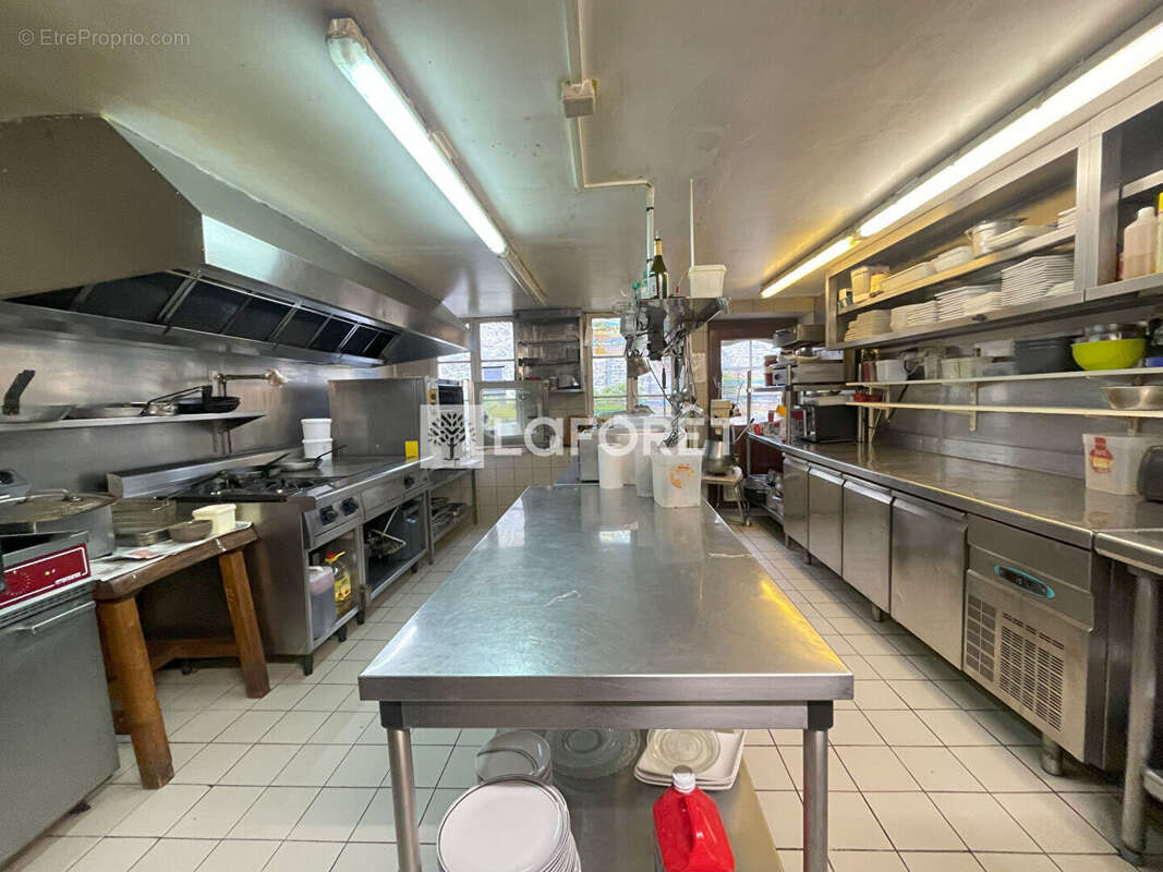 Commerce à LONS-LE-SAUNIER