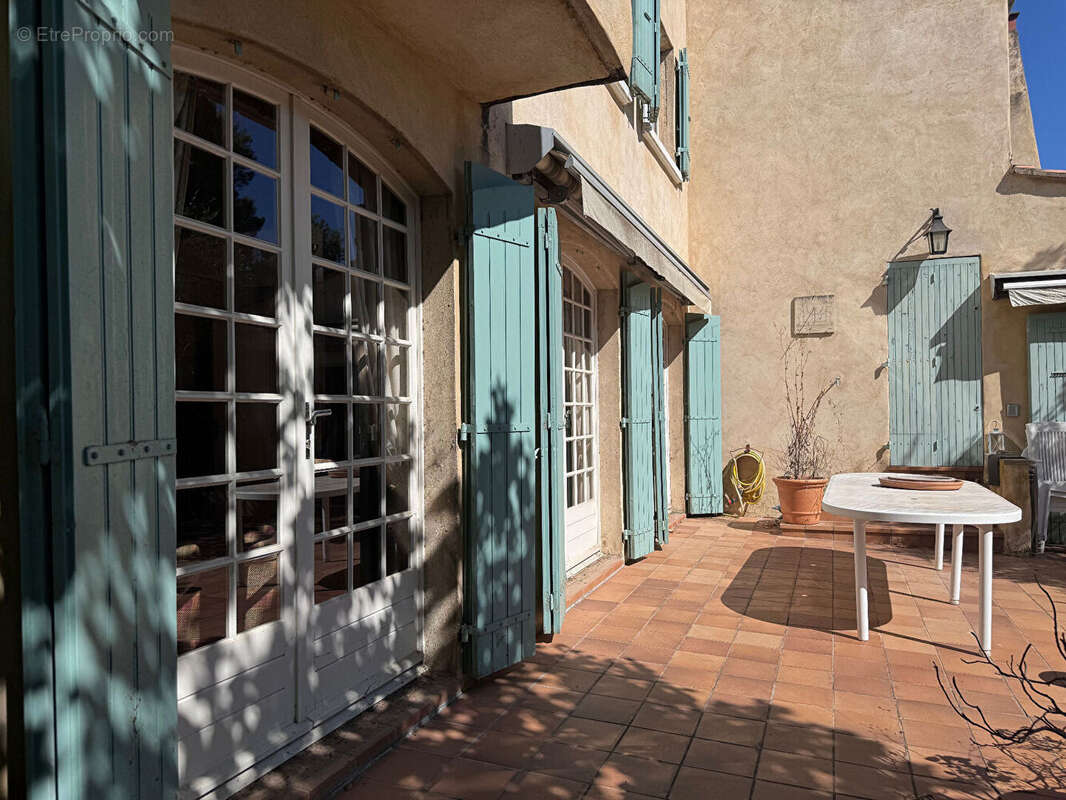 Maison à VILLENEUVE-LES-AVIGNON