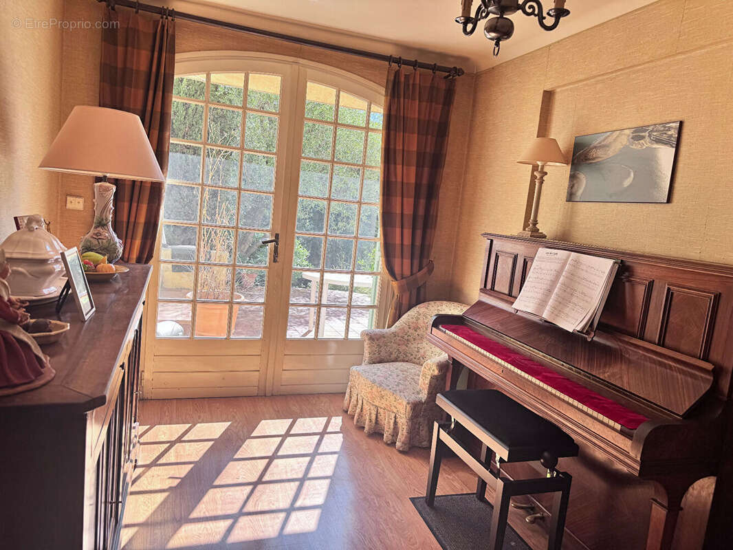 Maison à VILLENEUVE-LES-AVIGNON