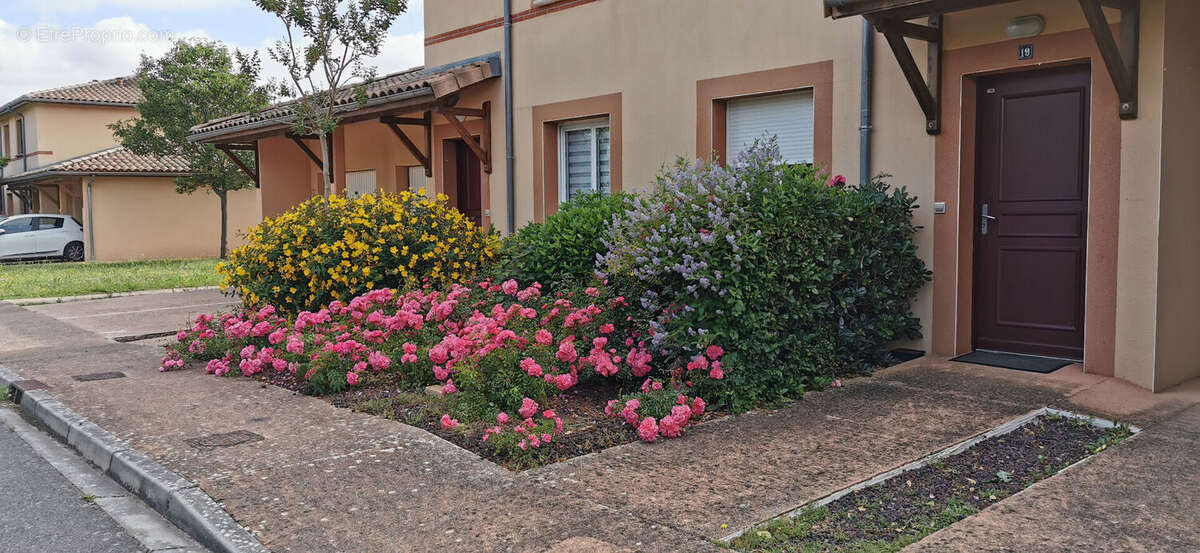 Appartement à LA SALVETAT-SAINT-GILLES
