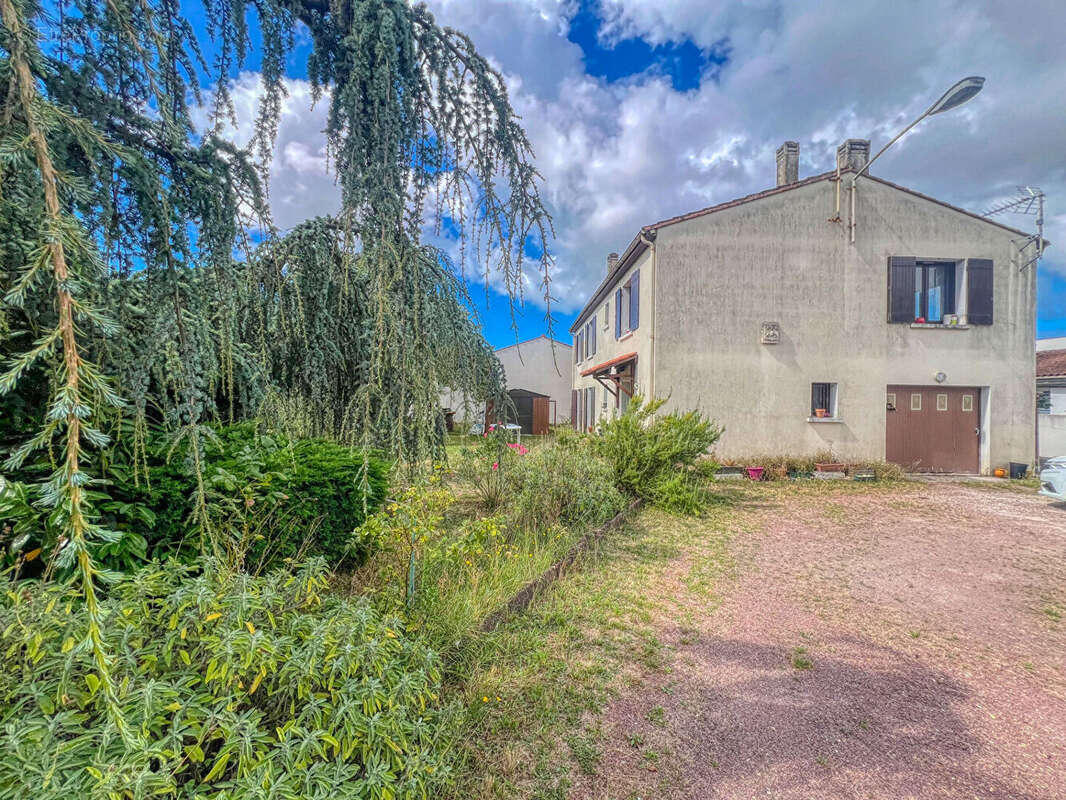 Maison à VAUX-SUR-MER