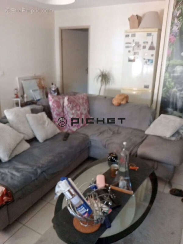 Appartement à MARSEILLE-3E