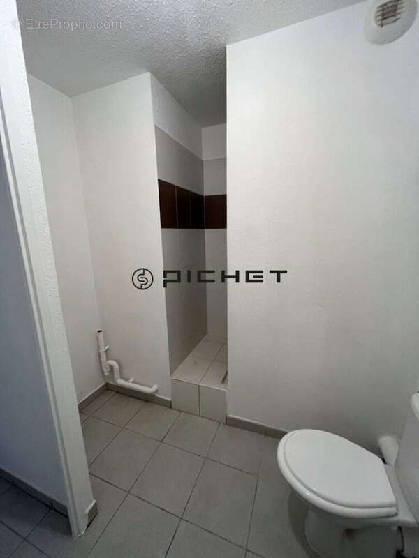 Appartement à MARSEILLE-3E