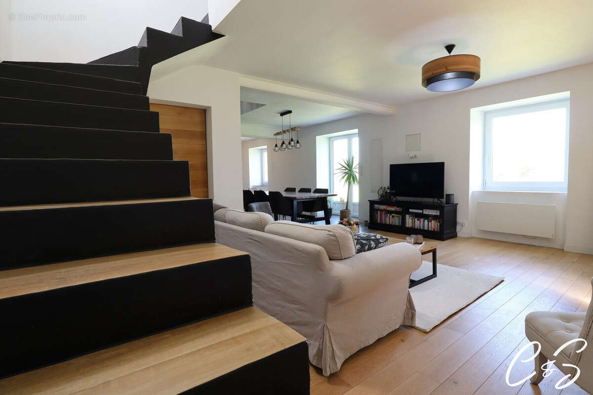 Maison à PLONEOUR-LANVERN