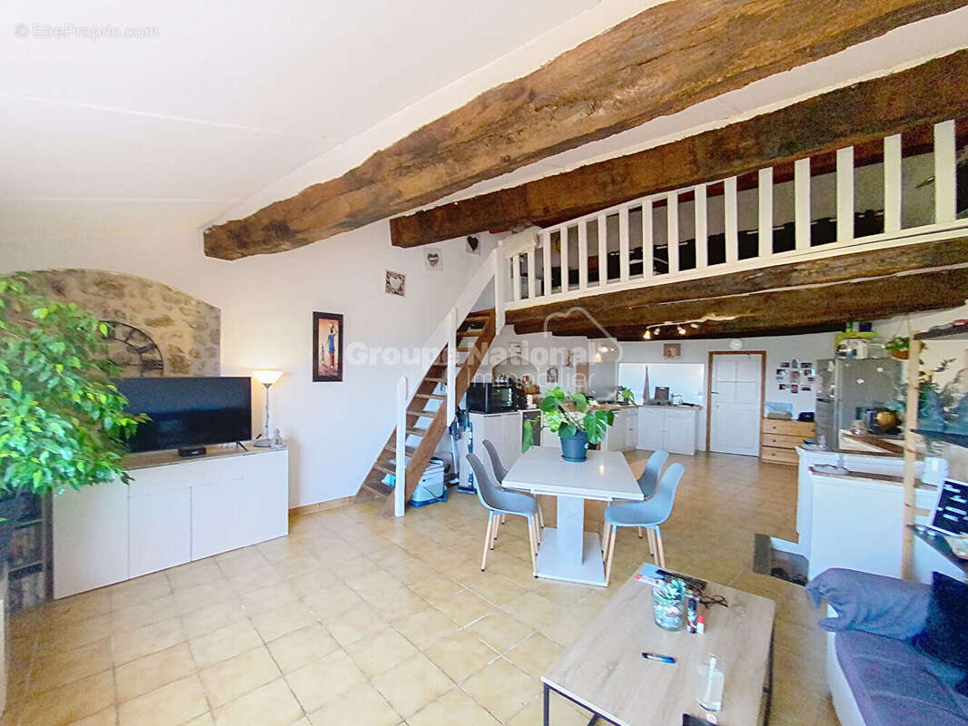 Appartement à CALLIAN