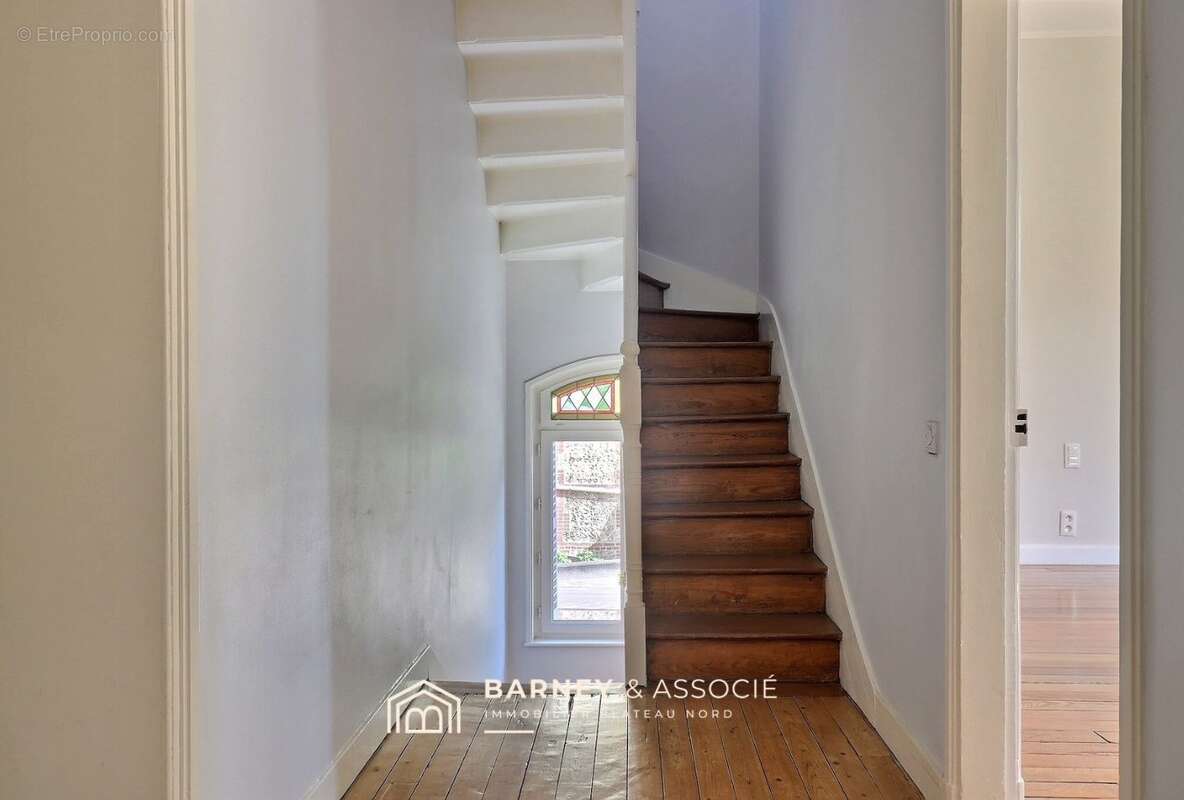 Maison à MONT-SAINT-AIGNAN