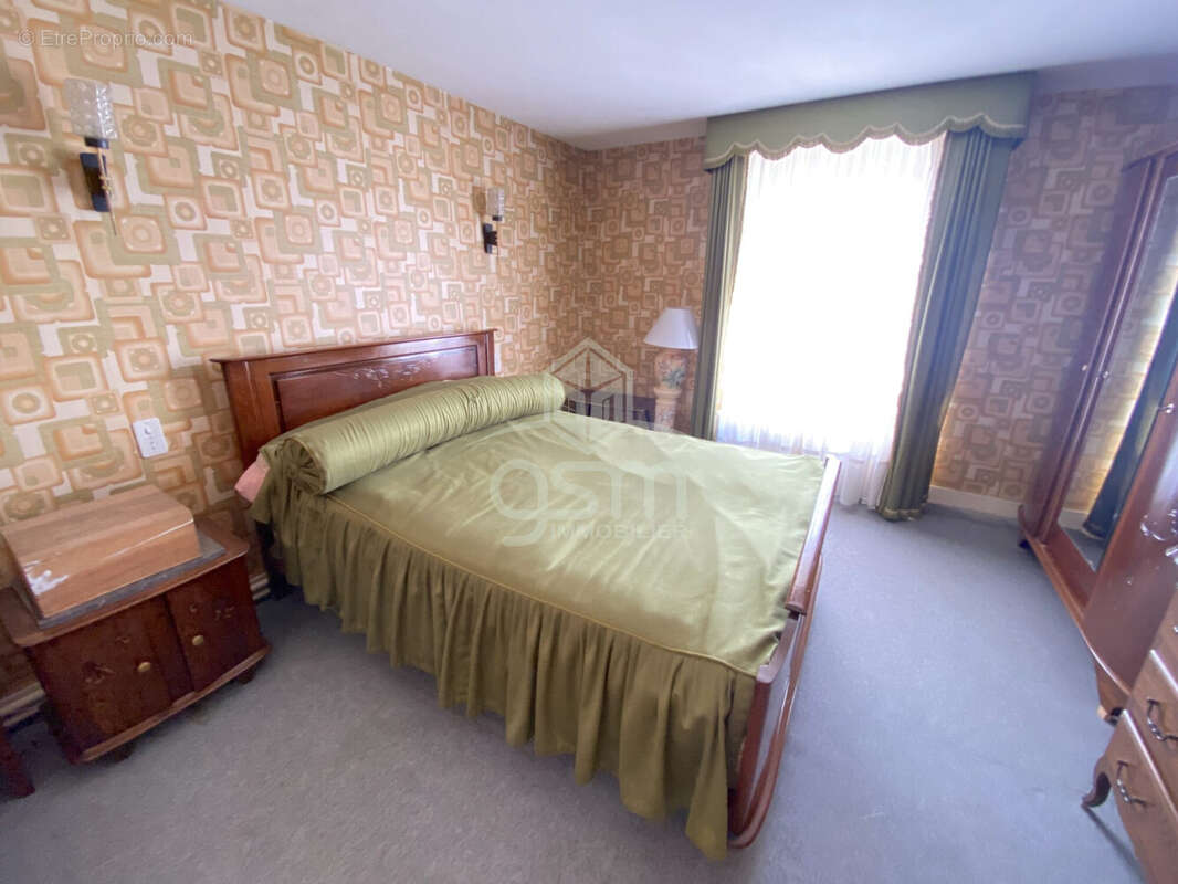 Maison à SAINTE-MAURE-DE-TOURAINE