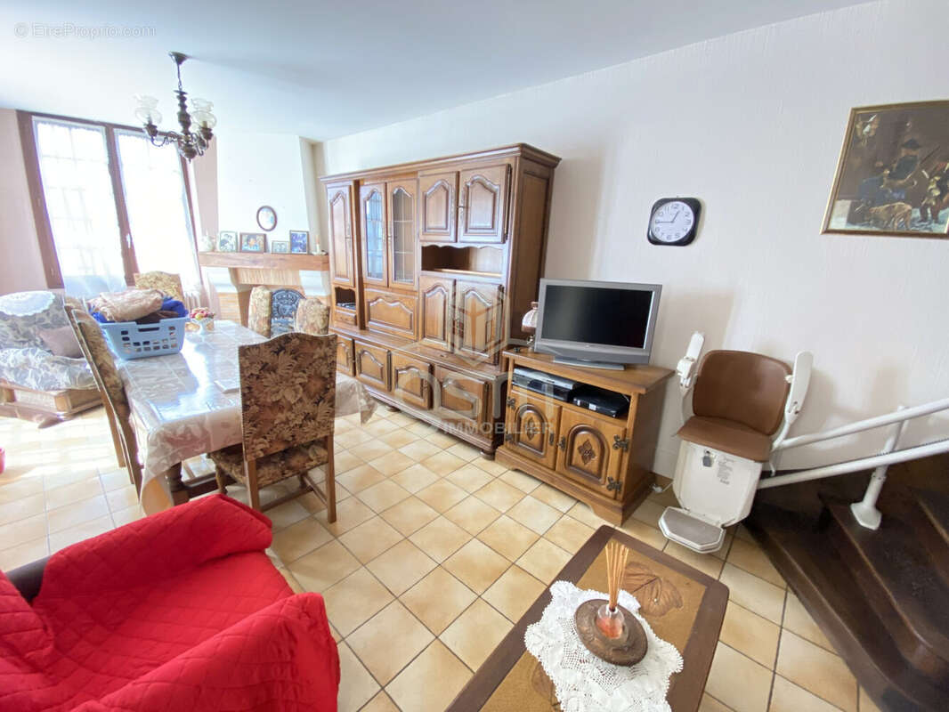 Maison à SAINTE-MAURE-DE-TOURAINE