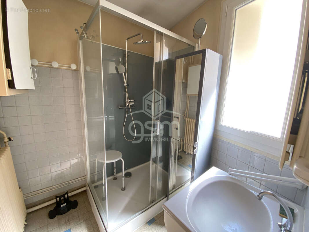 Maison à SAINTE-MAURE-DE-TOURAINE