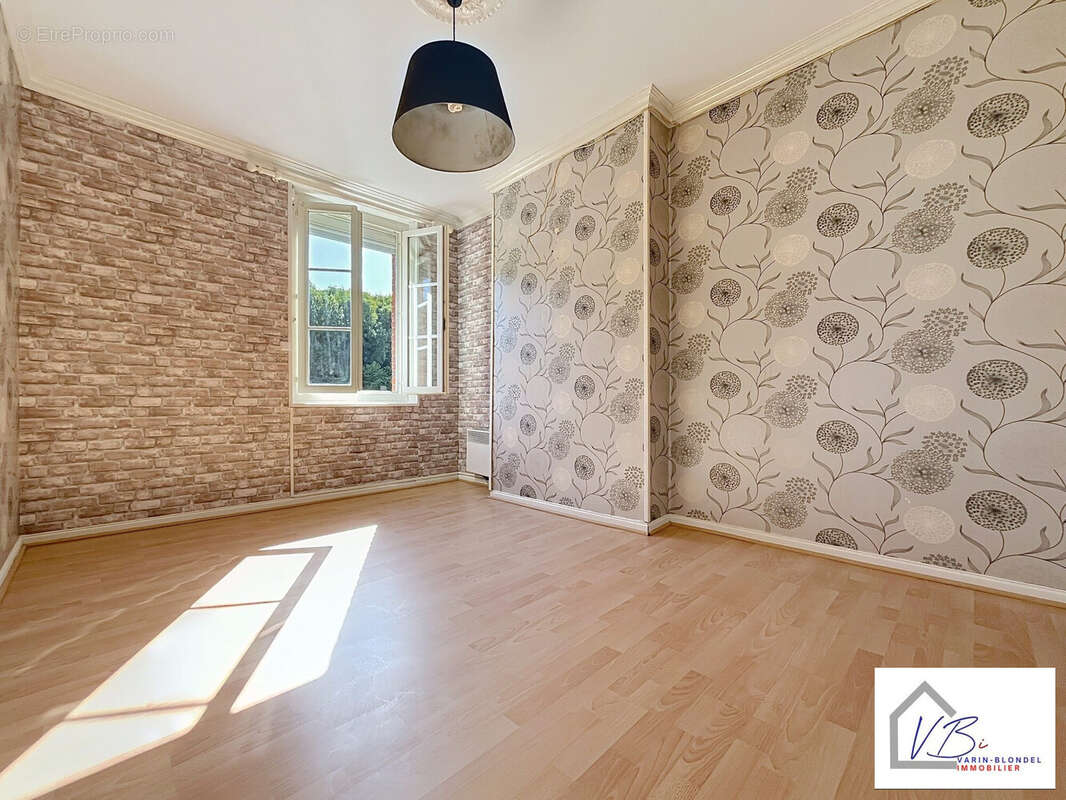 Maison à LILLEBONNE