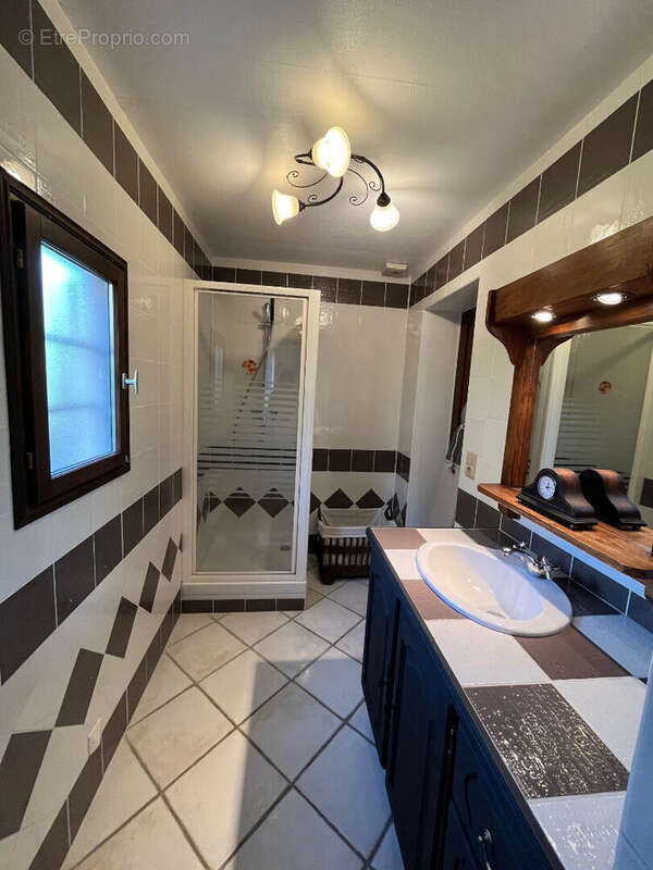 Maison à SAINT-ASTIER